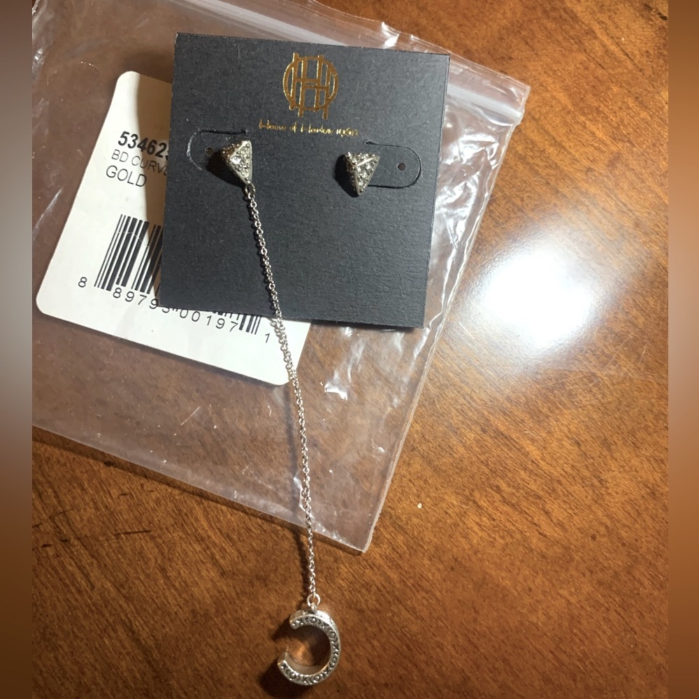 NWT! House of Harlow 1960 curved bar front back earrings